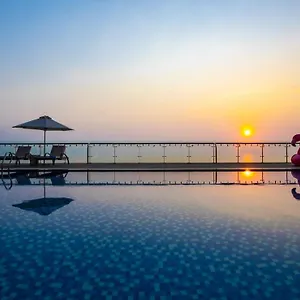 **** Hotel Serene Beach Hotel Danang Vietnam